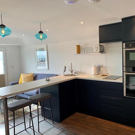 Modern Studio Apartment With Stunning Views! St Ives Esterno foto