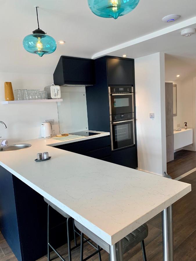 Modern Studio Apartment With Stunning Views! St Ives Esterno foto