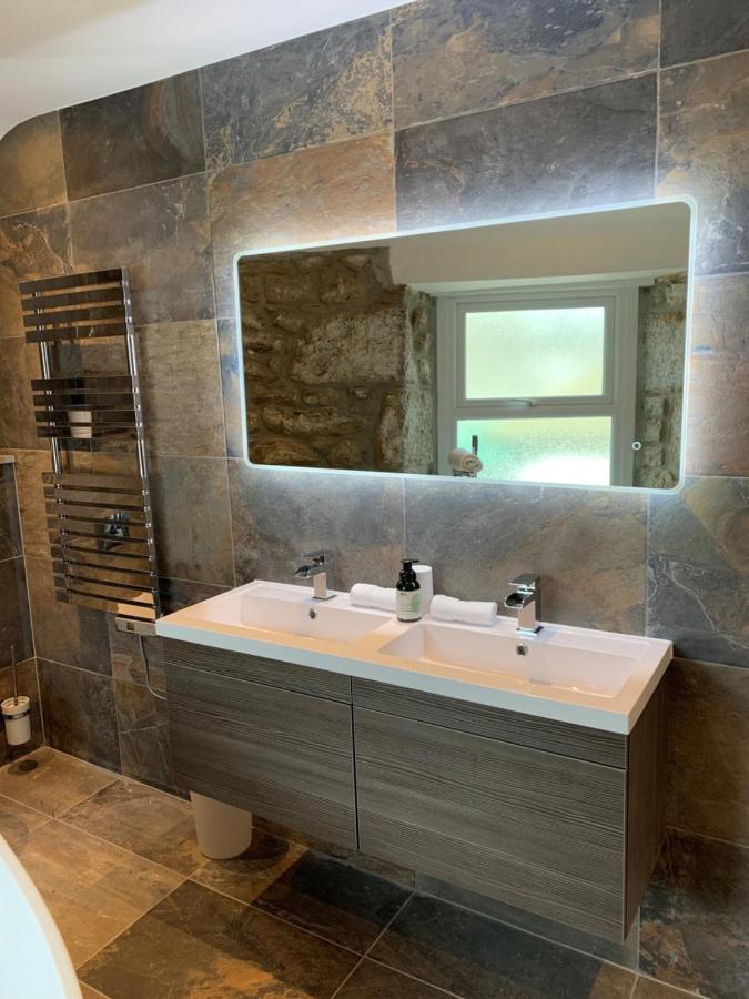 Modern Studio Apartment With Stunning Views! St Ives Esterno foto