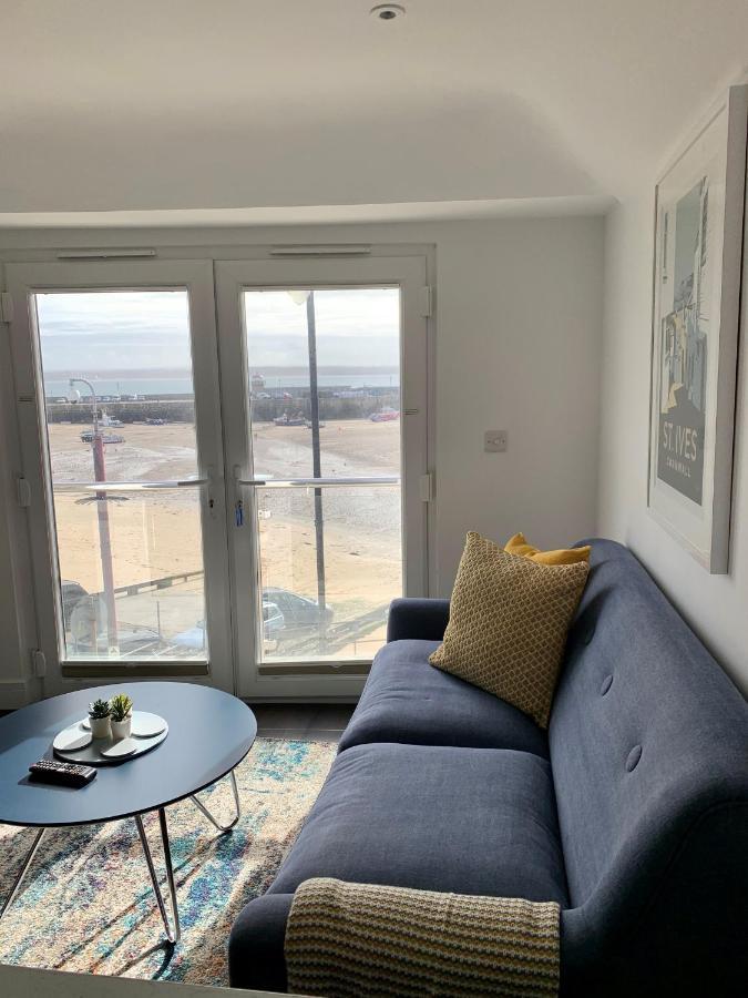 Modern Studio Apartment With Stunning Views! St Ives Esterno foto